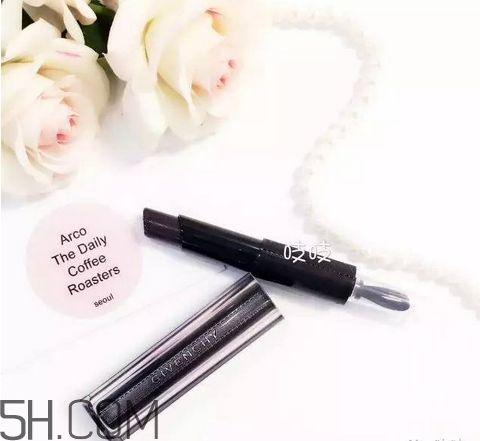 紀(jì)梵希新版禁忌之吻色號(hào)試色 紀(jì)梵希禁忌之吻16號(hào)好用嗎 紀(jì)梵希新版禁忌之吻色號(hào)試色 紀(jì)梵希禁忌之吻16號(hào)好用嗎