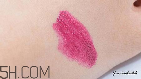 紀(jì)梵希新版禁忌之吻色號(hào)試色 紀(jì)梵希禁忌之吻16號(hào)好用嗎 紀(jì)梵希新版禁忌之吻色號(hào)試色 紀(jì)梵希禁忌之吻16號(hào)好用嗎