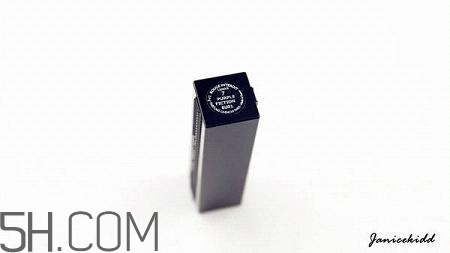 紀(jì)梵希新版禁忌之吻色號(hào)試色 紀(jì)梵希禁忌之吻16號(hào)好用嗎 紀(jì)梵希新版禁忌之吻色號(hào)試色 紀(jì)梵希禁忌之吻16號(hào)好用嗎