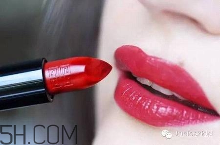 紀(jì)梵希新版禁忌之吻色號(hào)試色 紀(jì)梵希禁忌之吻16號(hào)好用嗎 紀(jì)梵希新版禁忌之吻色號(hào)試色 紀(jì)梵希禁忌之吻16號(hào)好用嗎