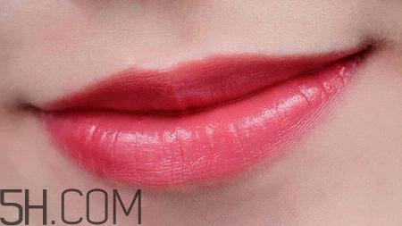 紀(jì)梵希新版禁忌之吻色號(hào)試色 紀(jì)梵希禁忌之吻16號(hào)好用嗎 紀(jì)梵希新版禁忌之吻色號(hào)試色 紀(jì)梵希禁忌之吻16號(hào)好用嗎