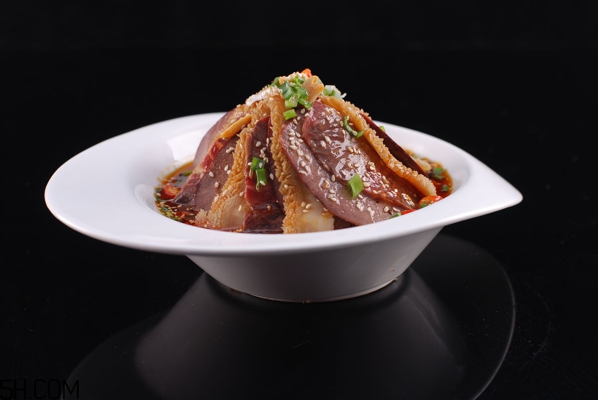 夫妻肺片用英文怎么說(shuō)？為什么叫夫妻肺片？