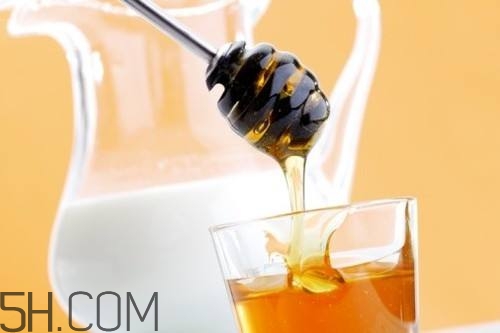 牛奶加蜂蜜的功效是什么？牛奶加蜂蜜可以減肥嗎？