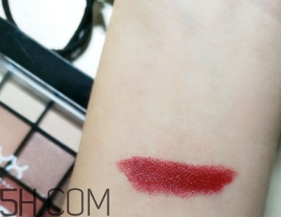 mac dubonnet多少錢？mac dubonnet牛血色口紅專柜價(jià)