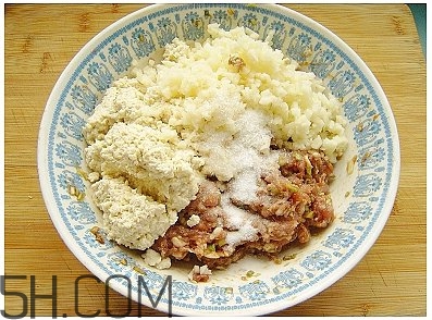 蓮藕可以和豆腐一起吃嗎？蓮藕和豆腐一起吃有什么好處？