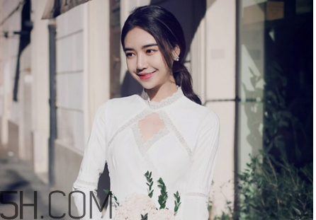 口紅到底應(yīng)該怎么涂？吻唇妝具體畫法