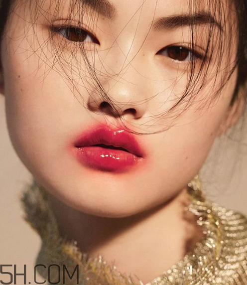 口紅到底應(yīng)該怎么涂？吻唇妝具體畫法