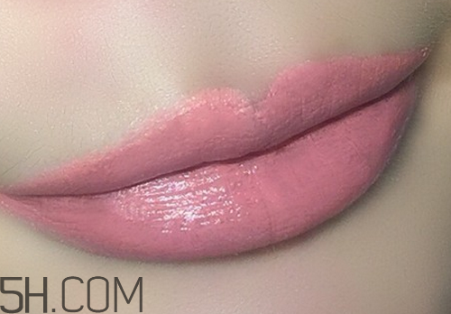 口紅到底應(yīng)該怎么涂？吻唇妝具體畫(huà)法