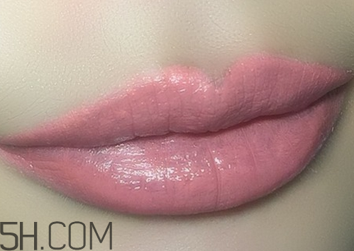 口紅到底應(yīng)該怎么涂？吻唇妝具體畫(huà)法
