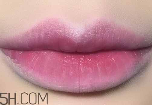 口紅到底應(yīng)該怎么涂？吻唇妝具體畫(huà)法