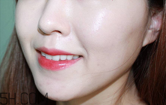 mac morange黃皮能用嗎？mac口紅最火色號推薦