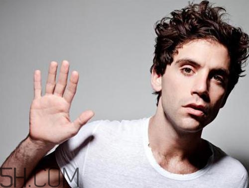 淋雨后會(huì)頭疼嗎？淋雨后頭疼怎么辦呢？