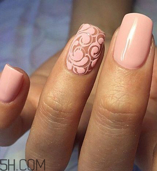 春天什么樣的美甲好看？美甲蕾絲款式圖片大全