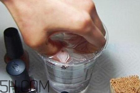 水染美甲用的什么指甲油？2018秋冬美甲最新款圖片