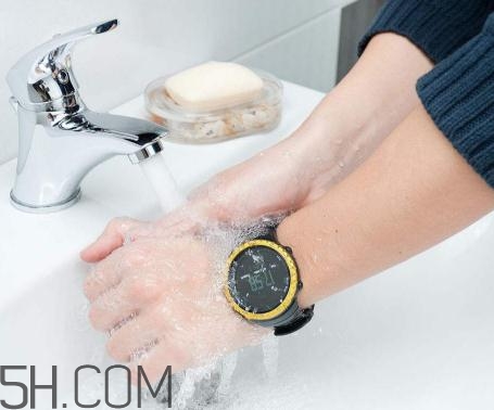 防水手表防熱水嗎？防水手表進(jìn)水了怎么辦？