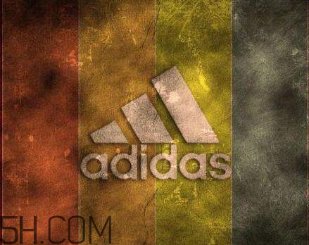 adidas swift run triple black配色在哪買_多少錢？