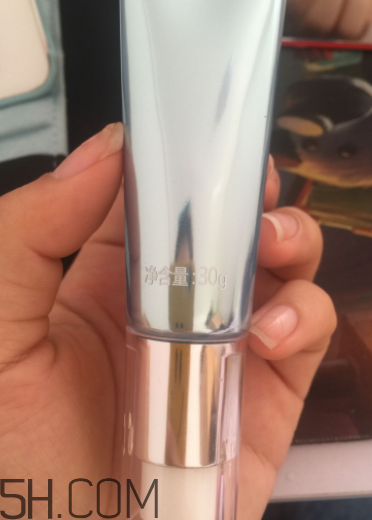 京潤(rùn)珍珠妝前乳怎么樣？京潤(rùn)珍珠妝前乳好用嗎？