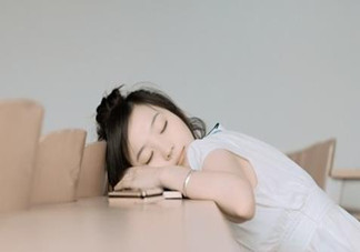 睡覺時(shí)手麻是怎么回事？手麻是哪些病的隱患？
