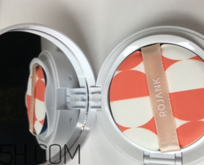 rojank茹妝這個(gè)牌子怎么樣？茹妝化妝品好用嗎？