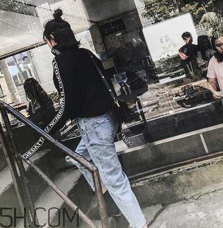 牛仔褲越洗越硬怎么辦？為什么牛仔褲洗完變硬？