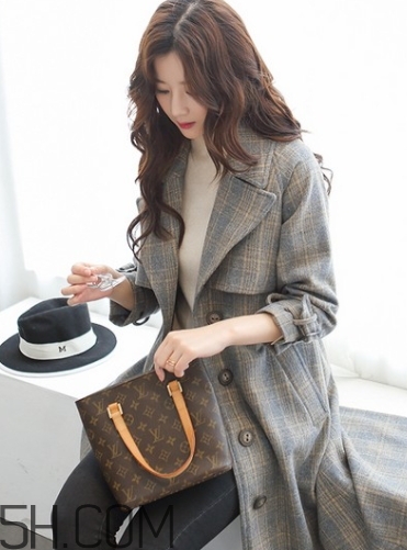 2018流行什么衣服？2018流行衣服搭配