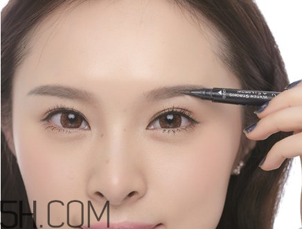 敏感性皮膚可以紋眉嗎？什么人不能做紋眉？