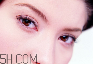 紋眉怎么做維持時(shí)間長？繡眉后眉毛碰水了怎么辦？