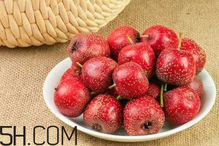 吃山楂對(duì)健康有什么好處？糖尿病人可以吃山楂嗎？