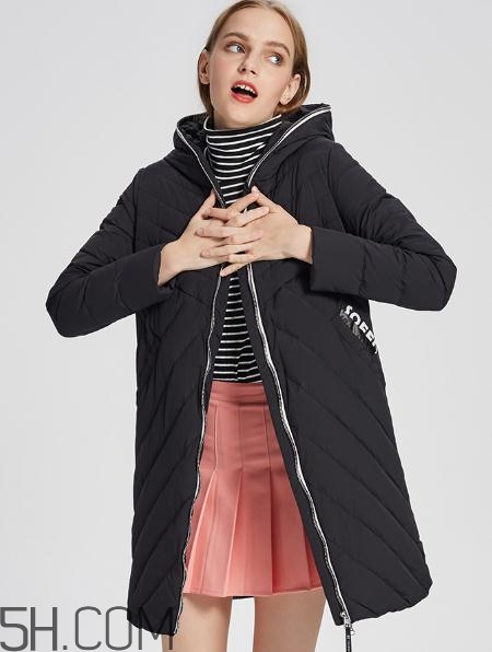 艾萊依羽絨服有折扣嗎？艾萊依羽絨服廠家在哪？