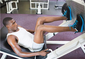 腿舉應(yīng)該是體重多少倍？正常人腿舉多少重量？