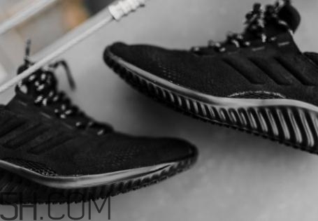 adidas alphabounce阿爾法小椰子皮質(zhì)版本什么時(shí)候發(fā)售？