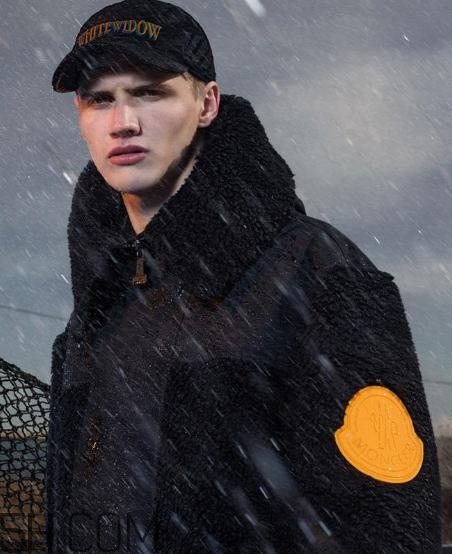 moncler羽絨服多少錢(qián)？moncler羽絨服價(jià)格