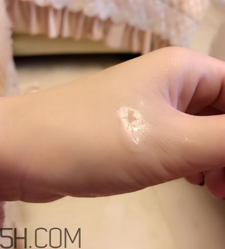 春紀(jì)眼霜怎么樣？春紀(jì)眼霜好用嗎？