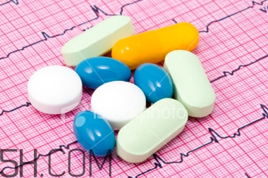 廁所蹲久了的危害是什么？日常解便秘的方法有哪些？