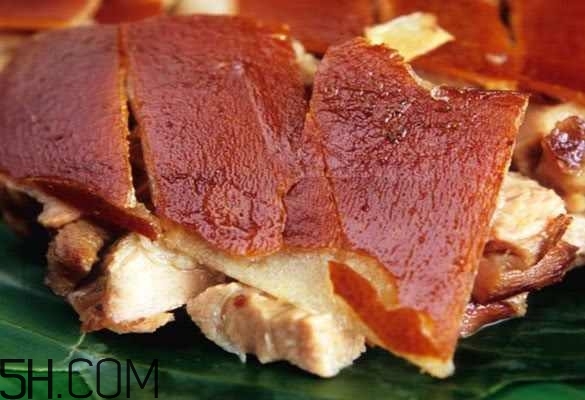 脆皮烤豬用什么設(shè)備好？中國(guó)最出名的脆皮烤豬在哪里？