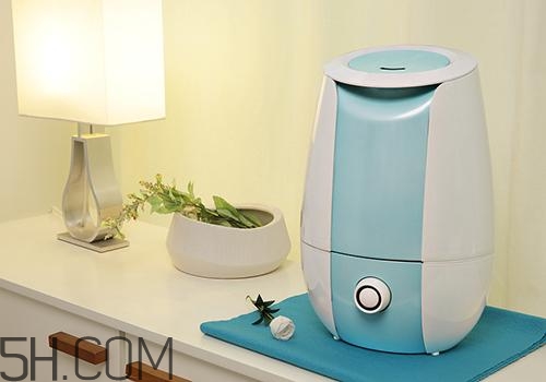 冬天用加濕器用什么水？加濕器上的水垢用什么清洗？