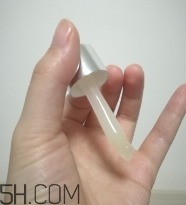 歐詩(shī)漫彈力眼霜含激素嗎？歐詩(shī)漫彈力眼霜適合孕婦嗎