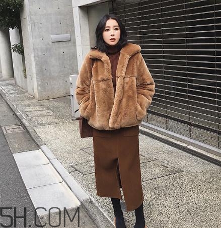 兔毛皮草掉毛嗎？兔毛皮草掉毛怎么處理？