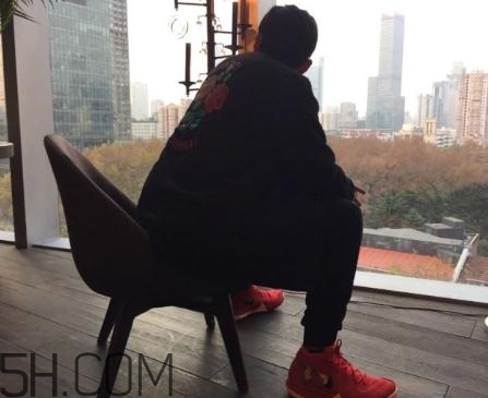 nike kyrie 4 cny中國新年配色發(fā)售時(shí)間_多少錢？