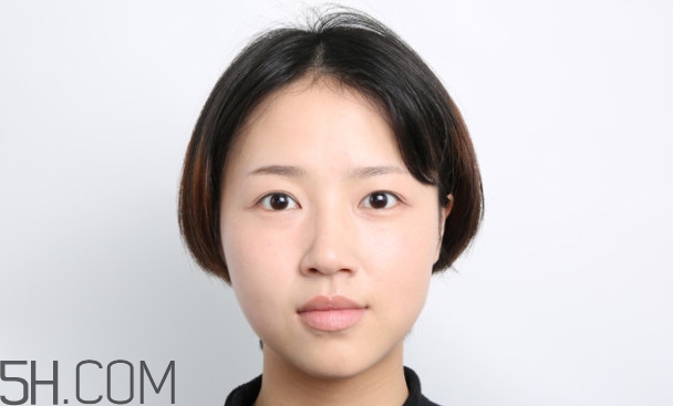 怎樣化妝遮黑眼圈眼袋 化了妝還這么喪？