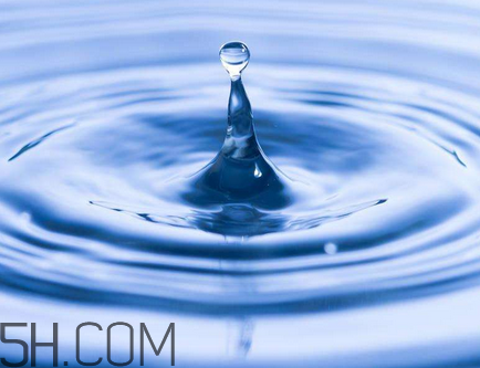 雙氧水會(huì)痛嗎？雙氧水會(huì)和什么反應(yīng)？