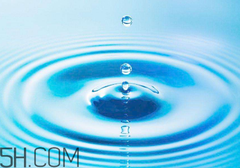 雙氧水能治牛皮癬嗎？雙氧水能去除血漬嗎？