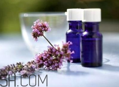 紫藥水可以擦舌頭嗎？紫藥水可以擦臉上嗎？
