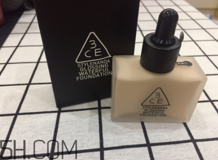 3ce超水感保濕粉底液怎么樣？3ce超水感保濕粉底液測(cè)評(píng)