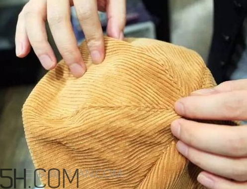 貝雷帽怎么戴不容易掉？三種方法技巧