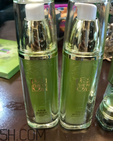百雀羚水能量套盒適合油皮嗎？適合秋冬用嗎？
