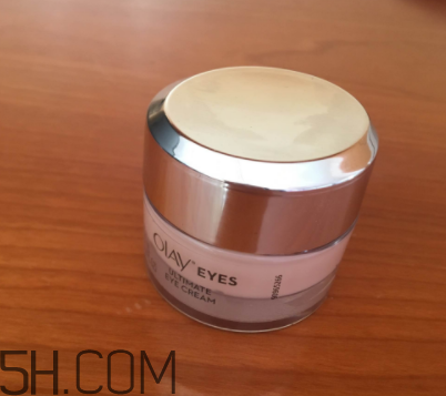 Olay素顏眼霜油不油？適合什么膚質(zhì)？