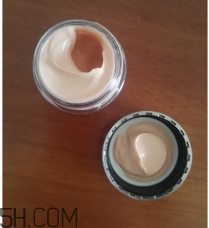 Olay素顏眼霜能遮瑕嗎？適合晚上用嗎？