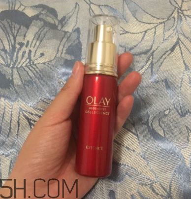 Olay小臉精華露適合什么季節(jié)用？什么膚質(zhì)？