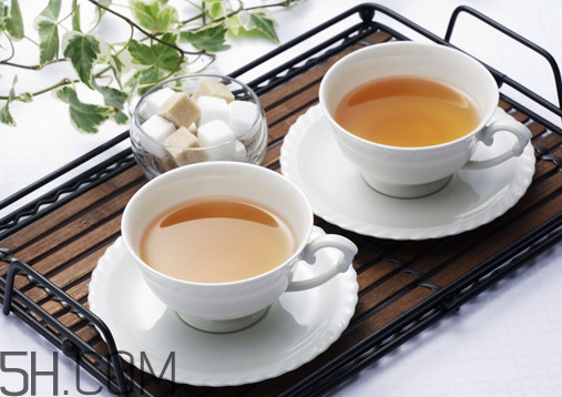 喝茶對(duì)牙齒好嗎？喝茶牙齒會(huì)變黃嗎？